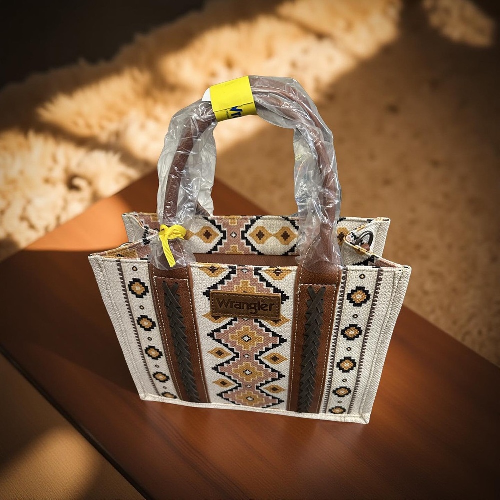 Wrangler Cream and Brown Geometric purse